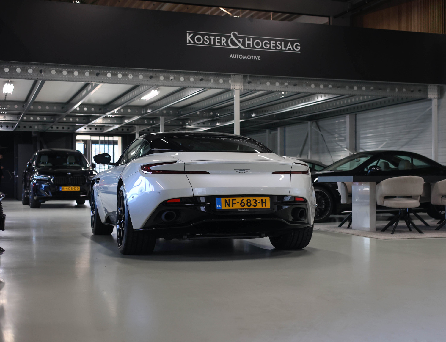 Aston Martin DB11 5.2 V12