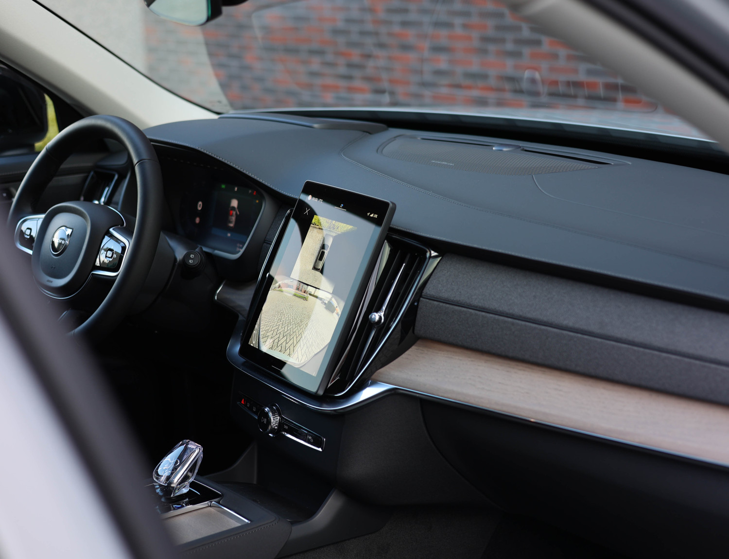 Volvo XC90 T8 AWD Ultra Dark