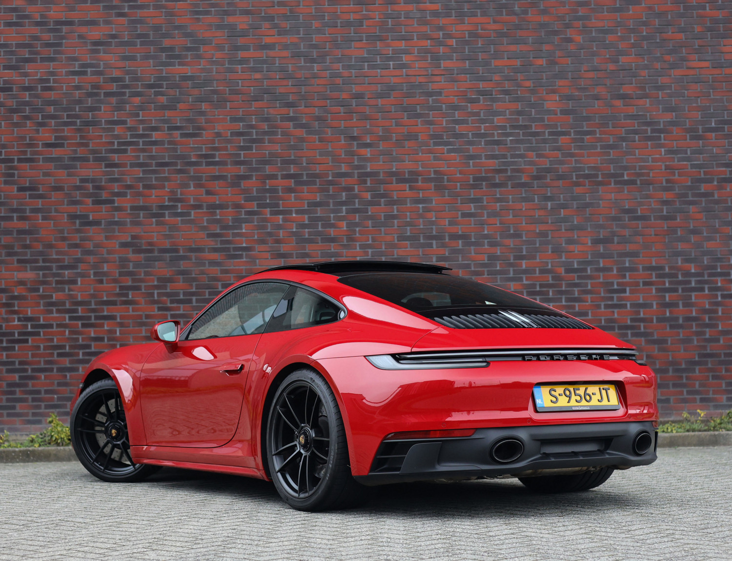 Porsche 911 3.0 Carrera 4 GTS